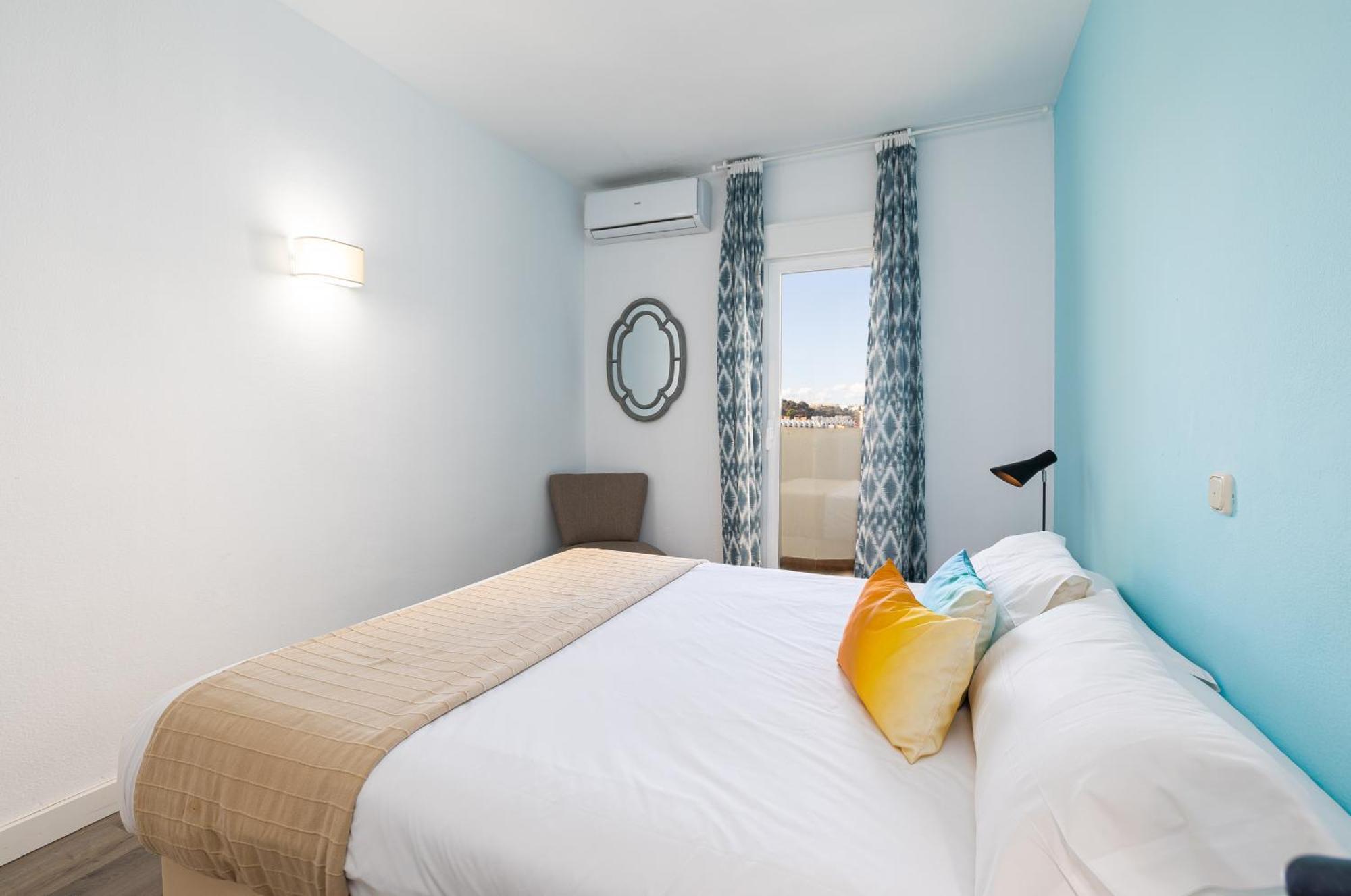 Holidays2Benal Beach Terraza Solarium 베날마데나코스타 외부 사진
