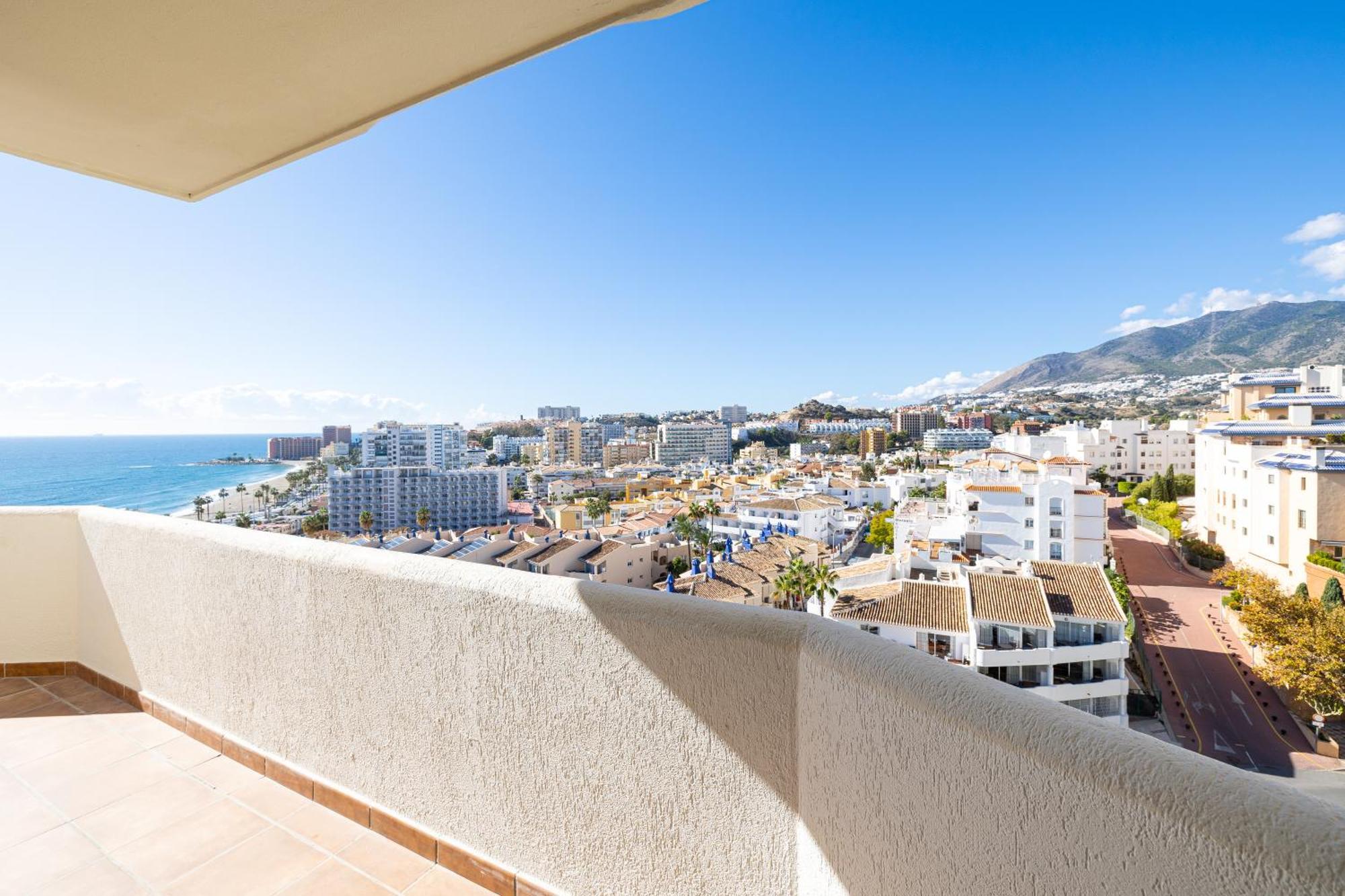 Holidays2Benal Beach Terraza Solarium 베날마데나코스타 외부 사진