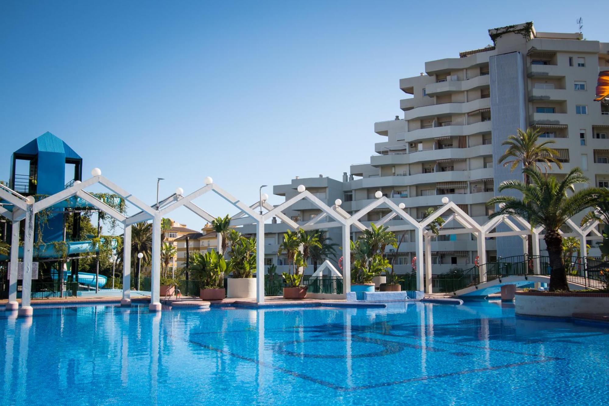 Holidays2Benal Beach Terraza Solarium 베날마데나코스타 외부 사진