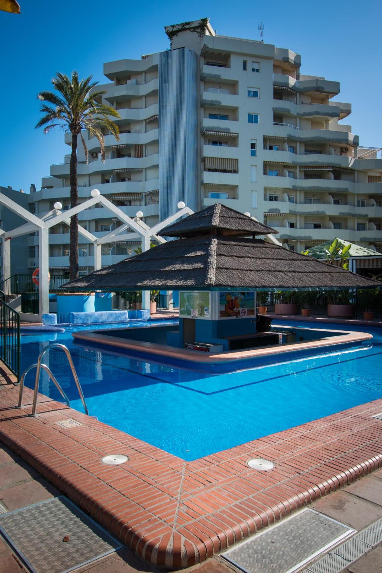 Holidays2Benal Beach Terraza Solarium 베날마데나코스타 외부 사진